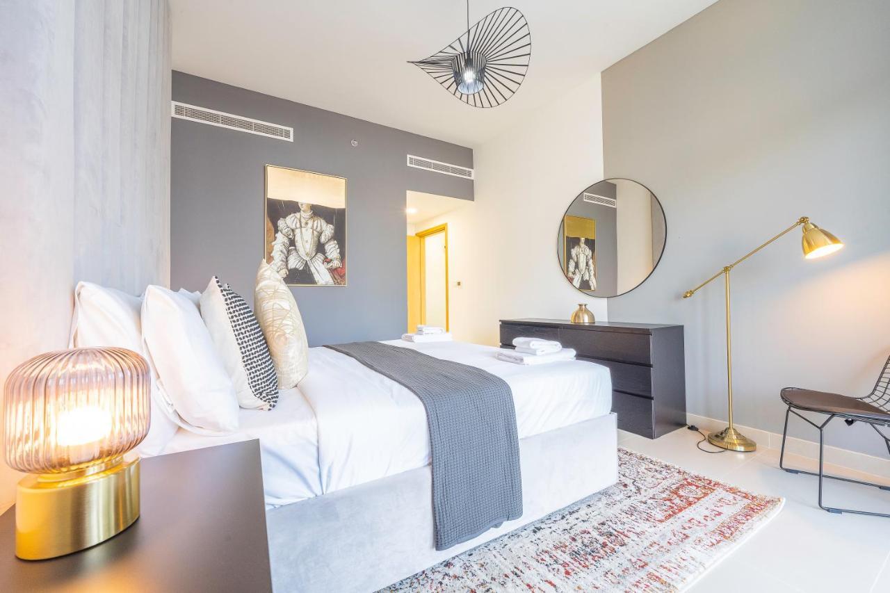 Nouveau Art Deco 3Br With Burj & Canal Views Dubai Buitenkant foto